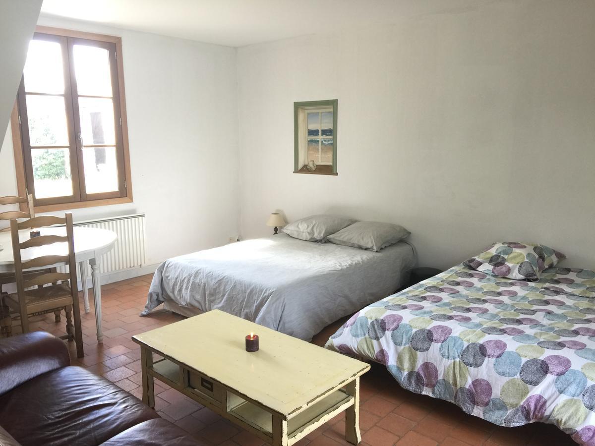 Chambres dans le gîte Rêves de Gamins, proche du pôle Européen et du circuit des 24h Sargé Les Le Mans Exterior foto